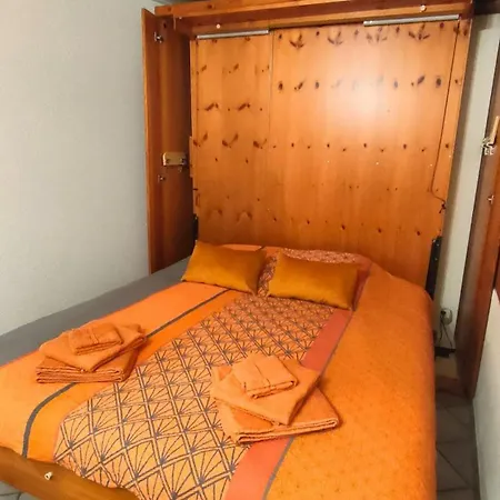 Charming In Apartment *